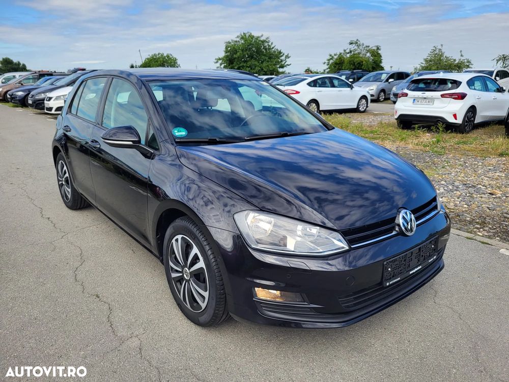 Volkswagen Golf - 3