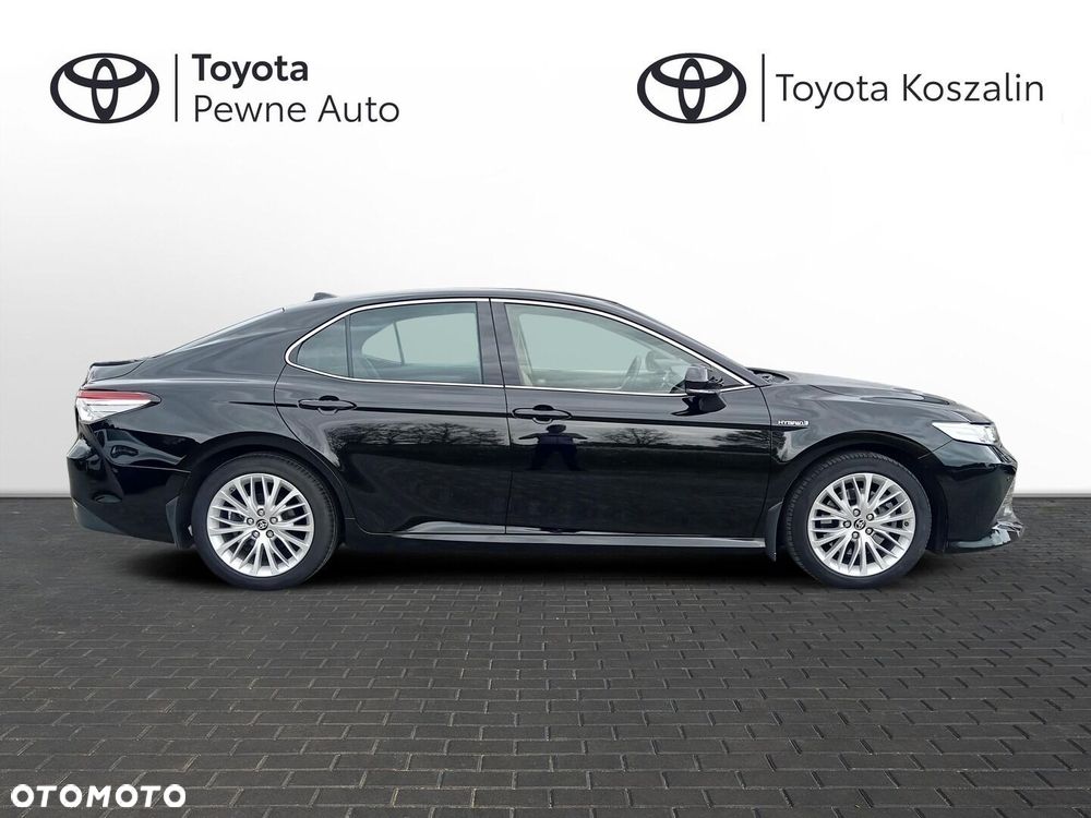 Toyota Camry 2.5 Hybrid Executive CVT - 25