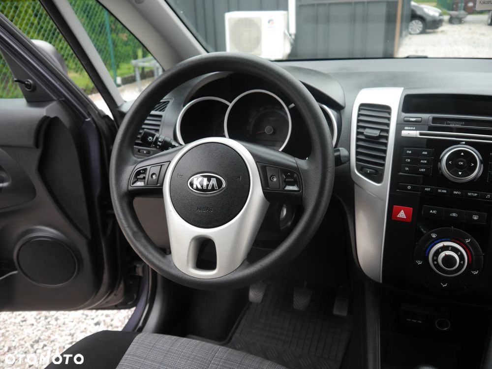 Kia Venga 1.4 CVVT Vision - 9