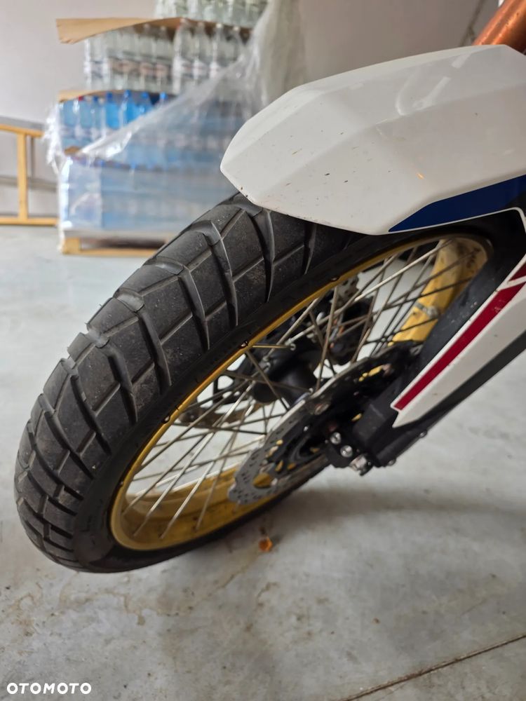 Honda CRF - 12