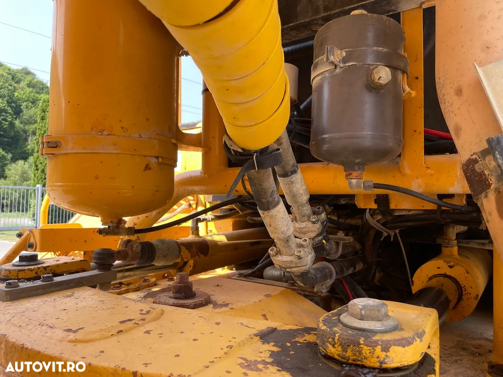 Volvo A25D - 16