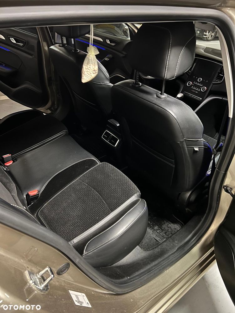 Renault Scenic 1.5 dCi Bose - 9