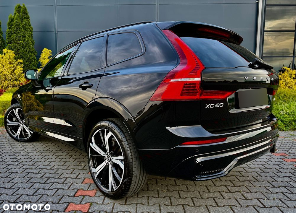 Volvo XC 60 B4 B Plus Dark - 10