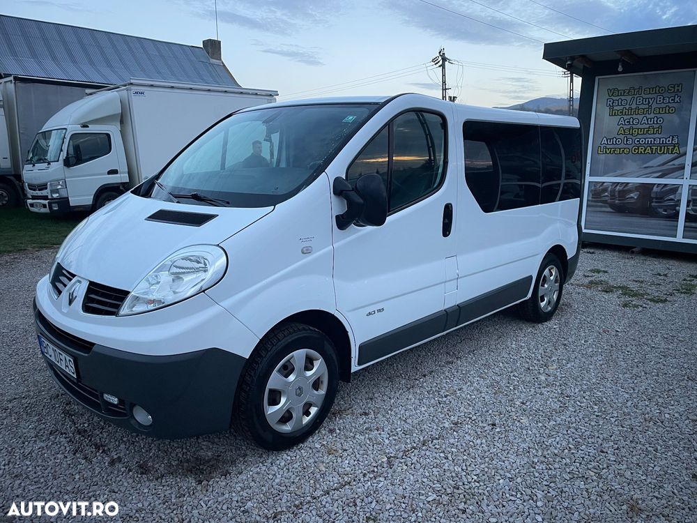 Renault Trafic 2.0 dCi 115 Passenger Expression - 2