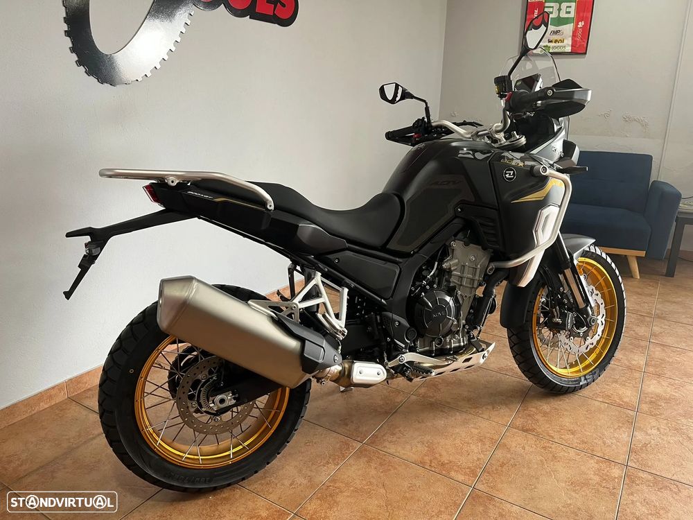 KOVE 800X Pro GT - (Disponível para Entrega Imediata) - OFERTA DE EQUIPAMENTO + CARTÃO DE DESCONTO EM COMBUSTÍVEL - 5