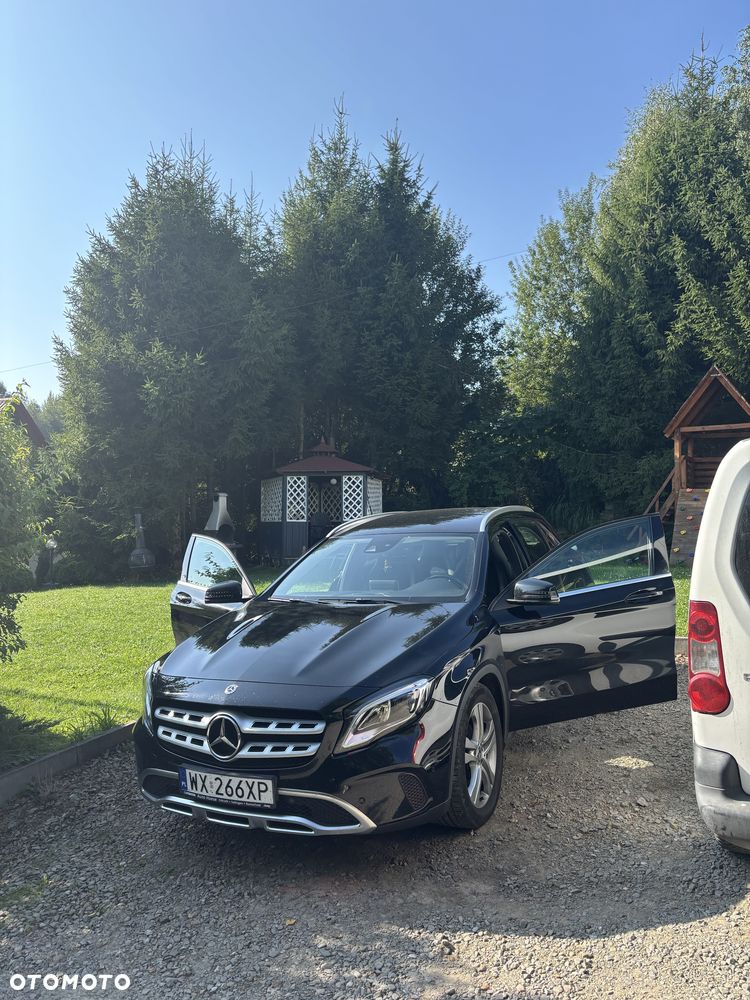 Mercedes-Benz GLA - 1
