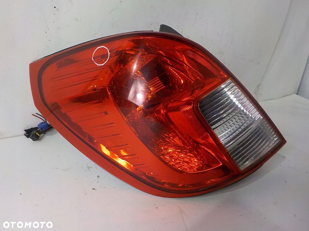 OPEL ANTARA LIFT LAMPA LEWA TYLNA LEWY TYŁ - 2
