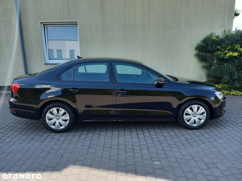 Volkswagen Jetta 1.6 TDI DPF Highline - 12