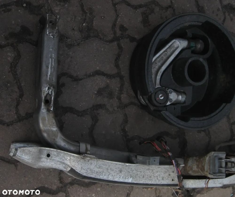 kula zaczep hak AUDI A4 B6 sedan moduł - 2