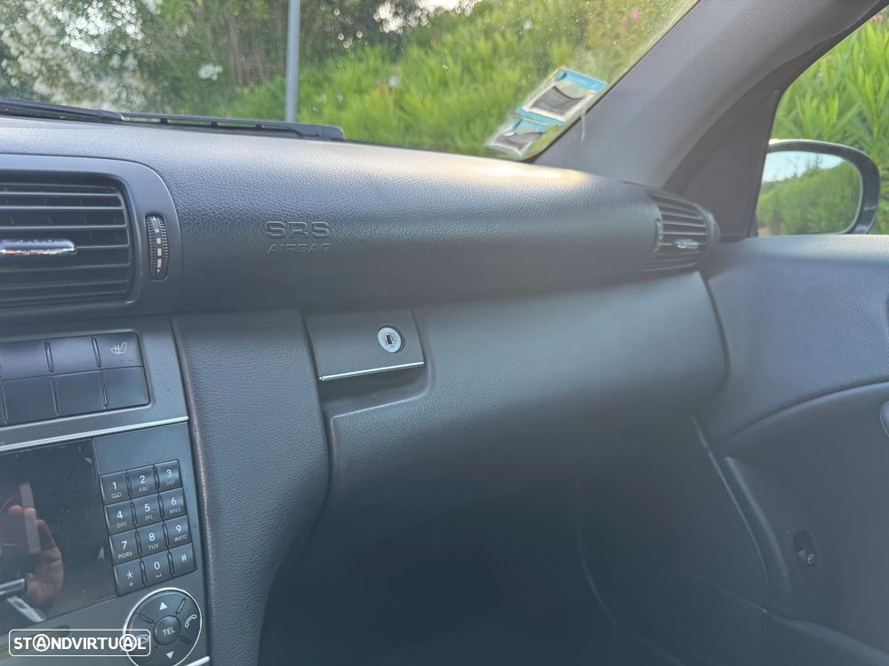 Mercedes-Benz C 220 - 12
