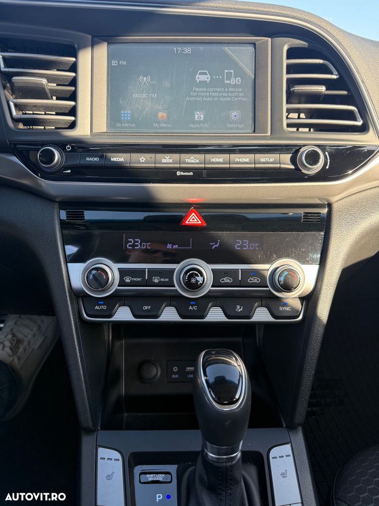 Hyundai Elantra 1.6 MPi Aut. Exclusive - 27