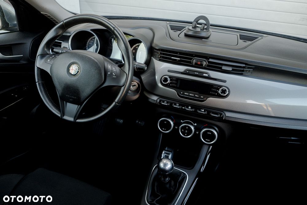 Alfa Romeo Giulietta 1.4 TB 16V Turismo - 32
