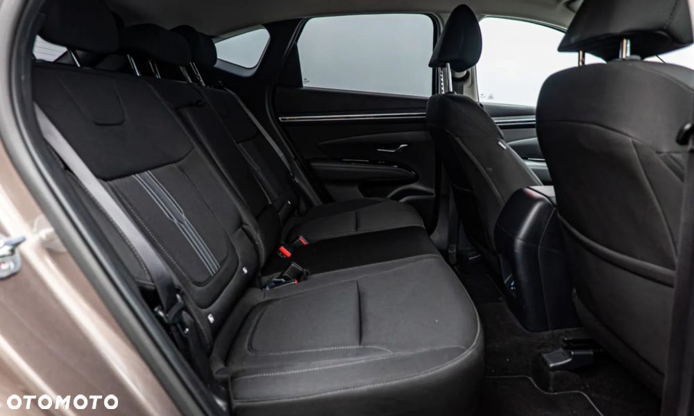 Hyundai Tucson 1.6 T-GDi HEV Modern 4WD - 10