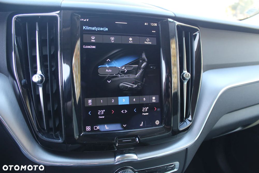 Volvo XC 60 B4 D AWD Geartronic Momentum Pro - 35