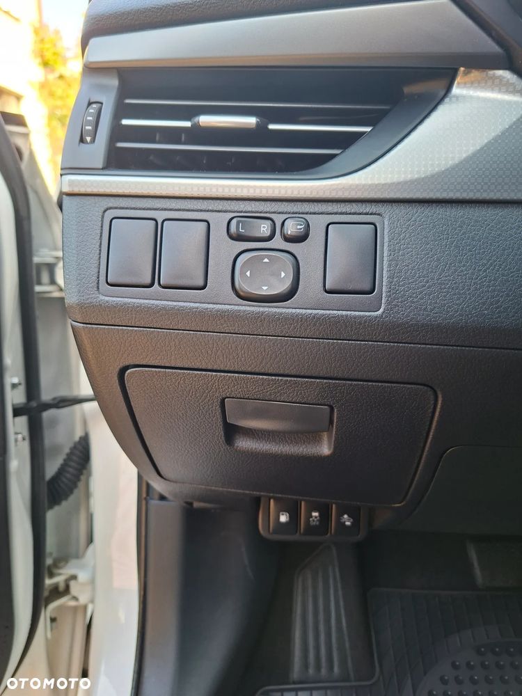 Toyota Avensis Touring Sports 1.8 Multidrive S Edition-S - 8