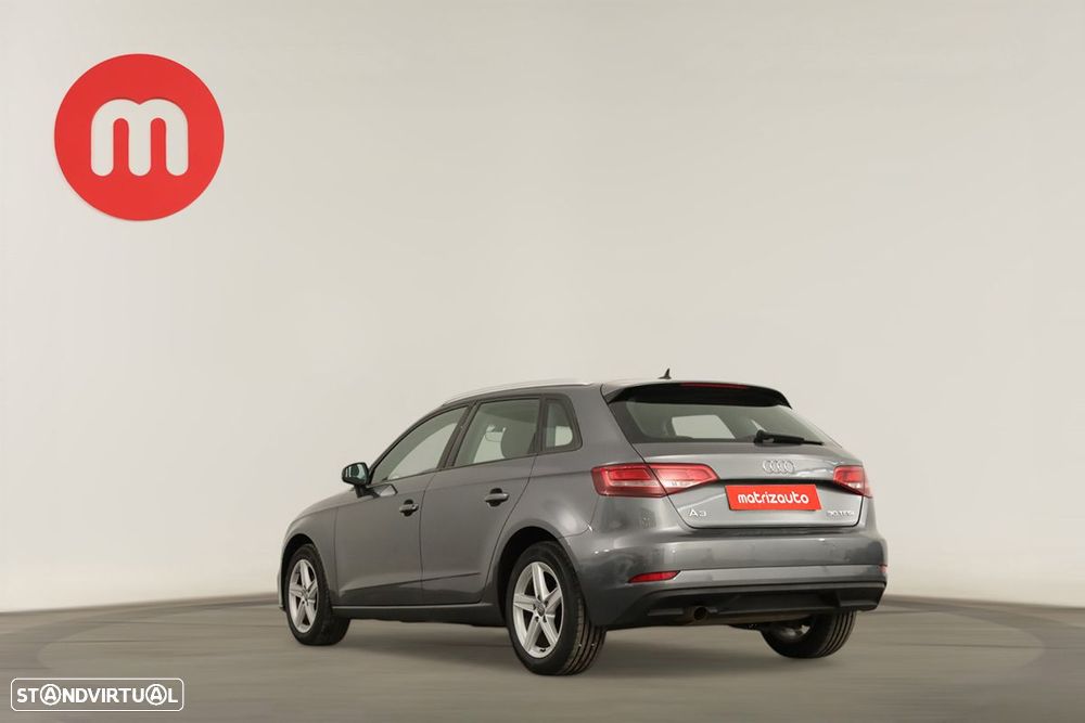 Audi A3 Sportback 30 TFSI S tronic - 3