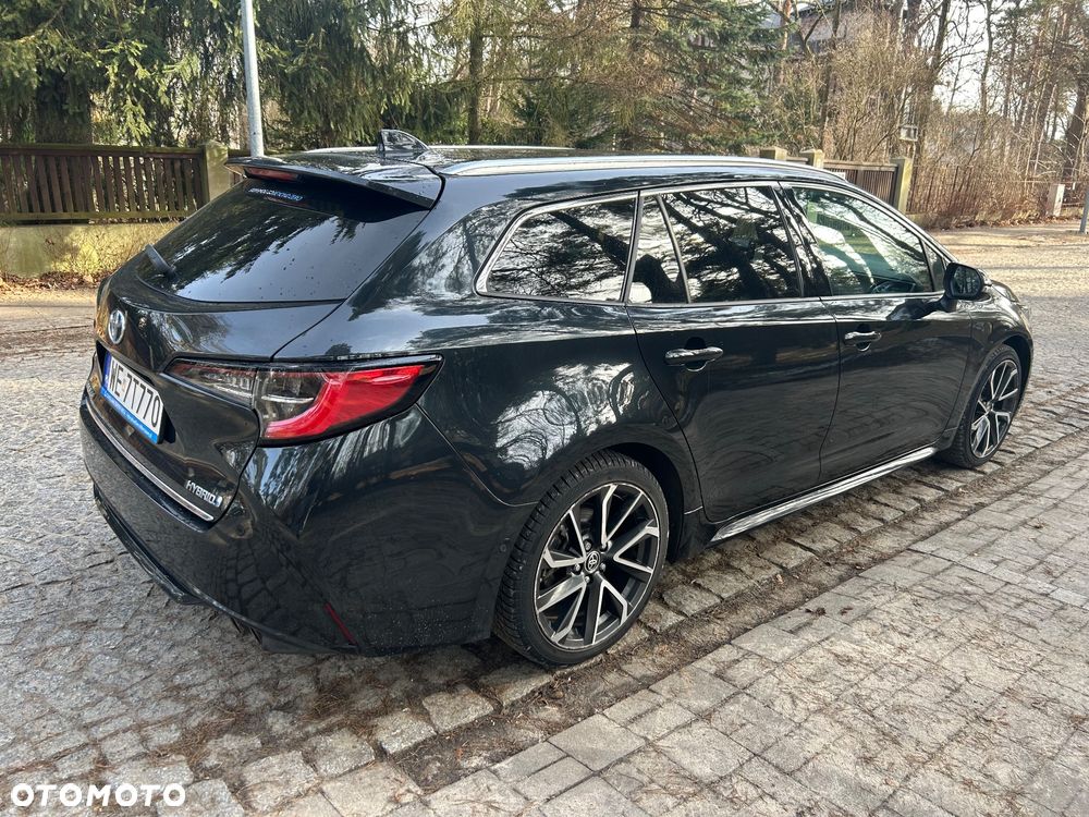 Toyota Corolla 2.0 Hybrid Executive - 13