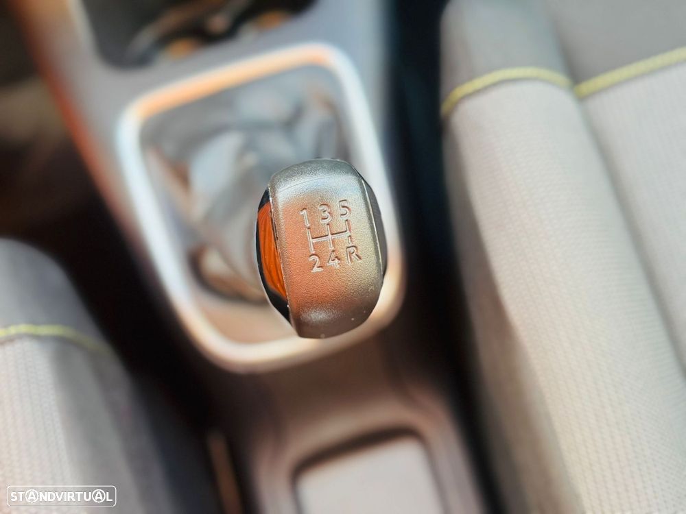 Citroën C3 1.2 PureTech C-Series - 28