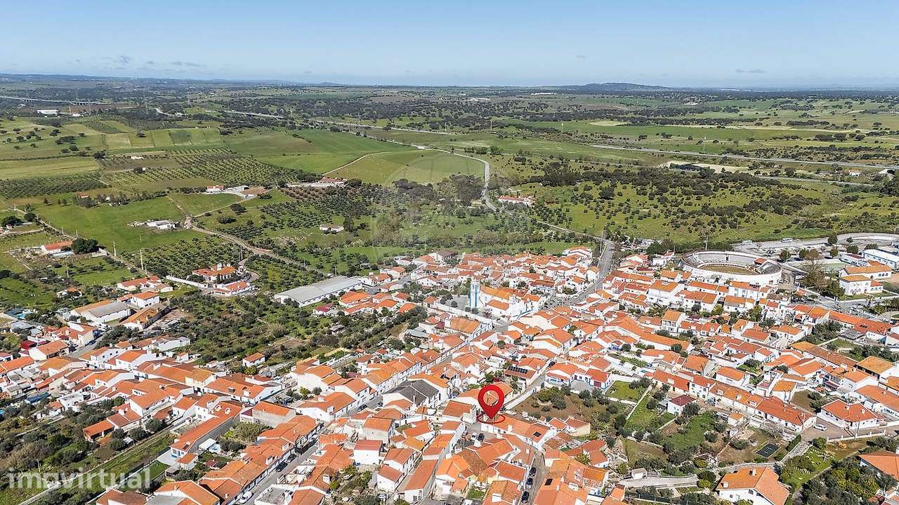 Moradia T2 para venda - Grande imagem: 2/18