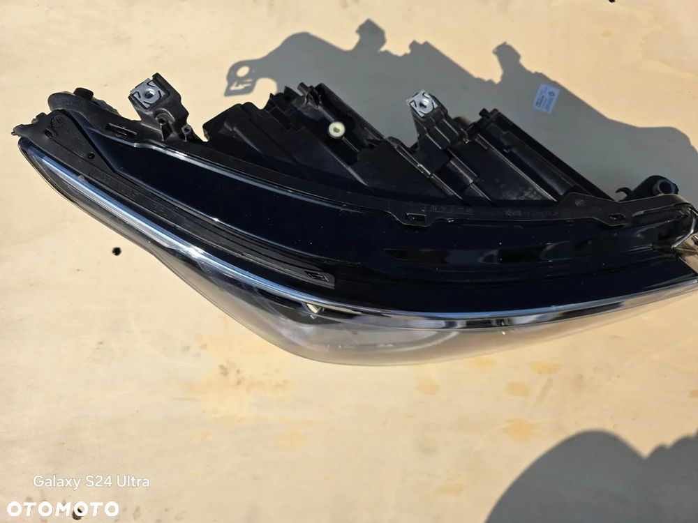 VW Golf VIII  Lampy komplet - 3