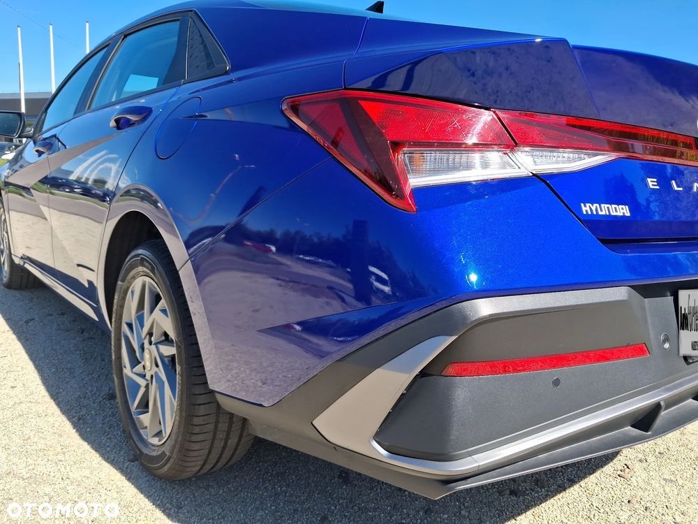 Hyundai Elantra 1.6 Modern - 30