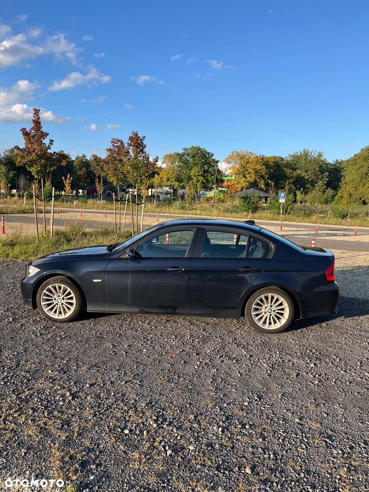 BMW Seria 3 320d - 5