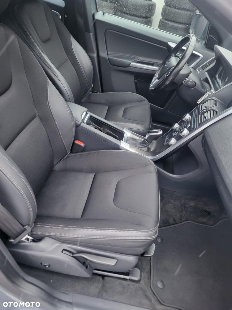 Volvo XC 60 D4 Geartronic Momentum - 7