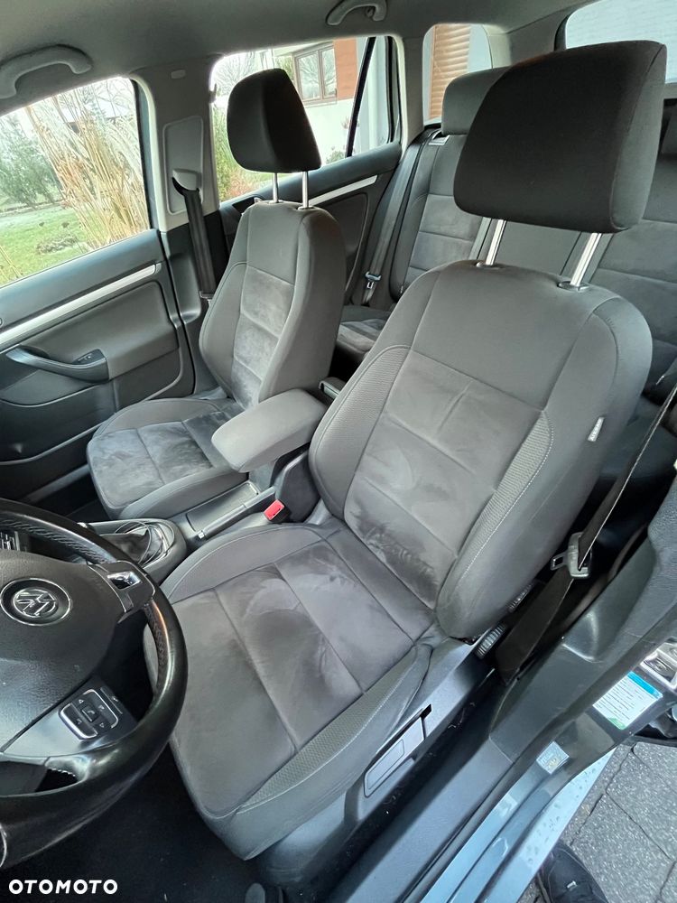 Volkswagen Golf 1.6 TDI Highline - 11