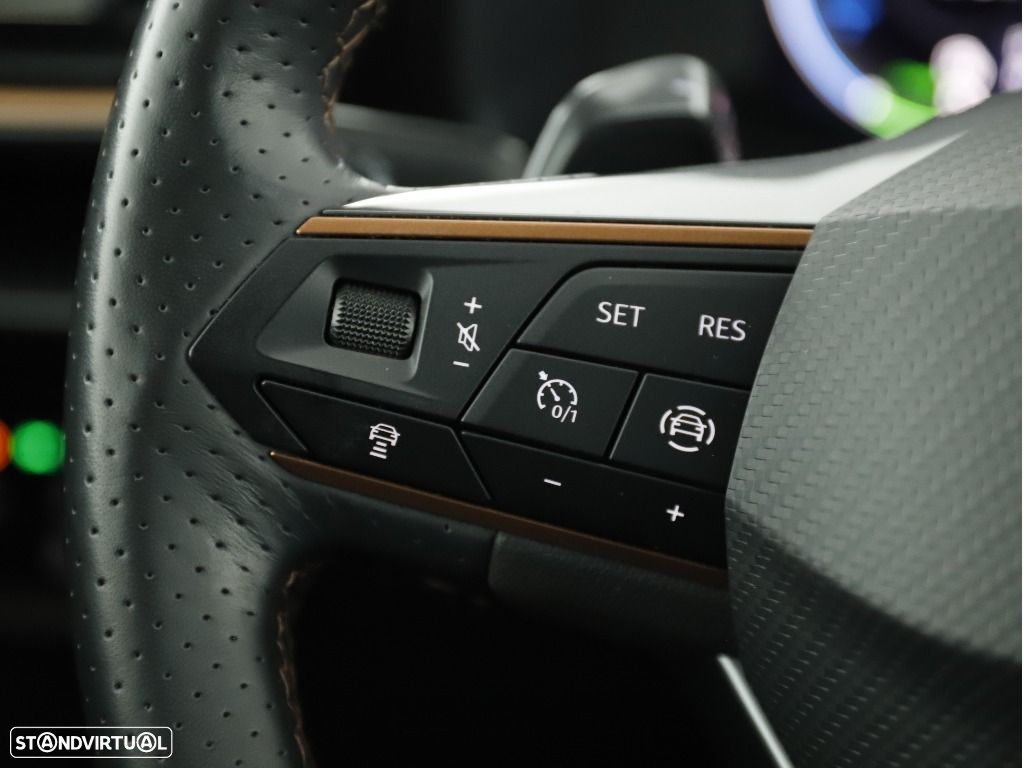 Cupra Formentor 1.4 e-Hybrid DSG VZ - 32