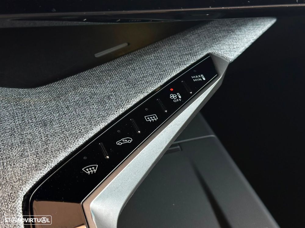 Peugeot 3008 1.2 Hybrid Allure e-DCS6 - 24