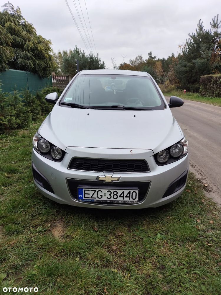 Chevrolet Aveo 1.4 16V LS - 2