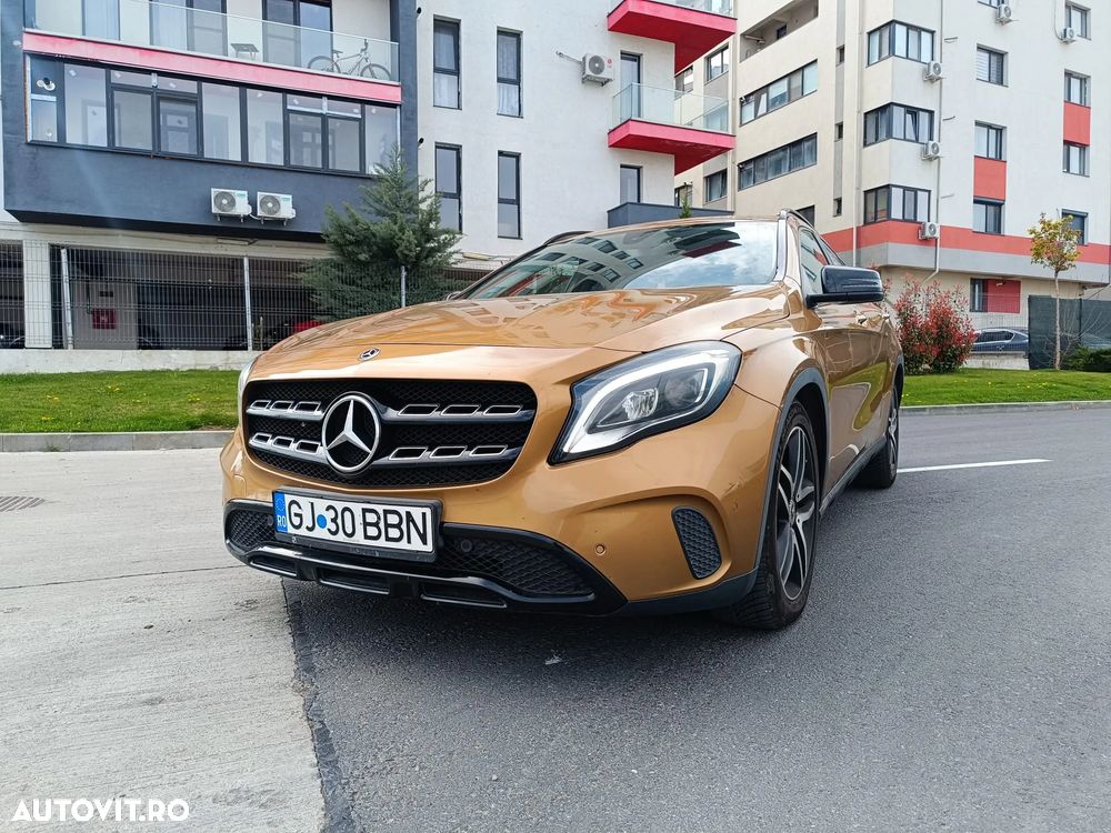 Mercedes-Benz GLA 220 d 4MATIC 7G-DCT Urban - 1
