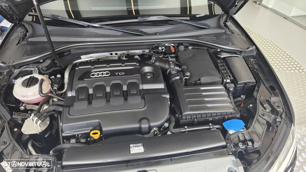 Audi A3 Sportback 1.6 TDI Advance S tronic - 27