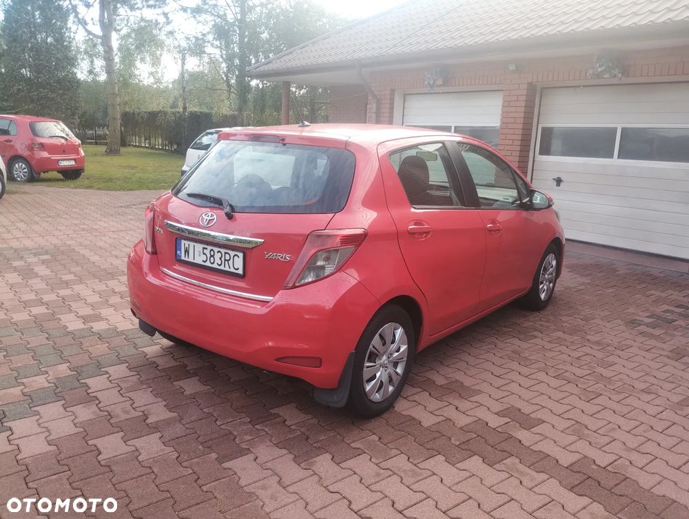 Toyota Yaris - 11