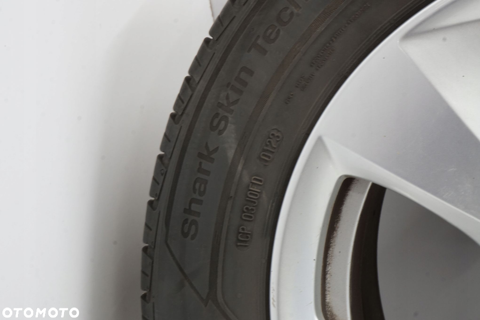 BMW 3 F30 F31 FELGI ALUMINIOWE 16" 5X120 ET31 6795806 - 3