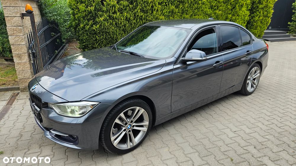 BMW Seria 3 325d - 10