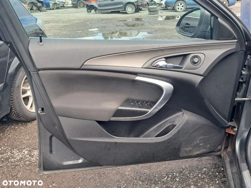 OPEL INSIGNIA A KOMBI 2010 2.0 CDTI KOD LAK: Z177 - 13