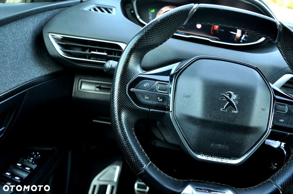 Peugeot 3008 1.2 PureTech GT S&S - 32