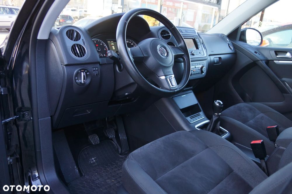 Volkswagen Tiguan 2.0 TDI DPF 4Motion Track & Field - 22