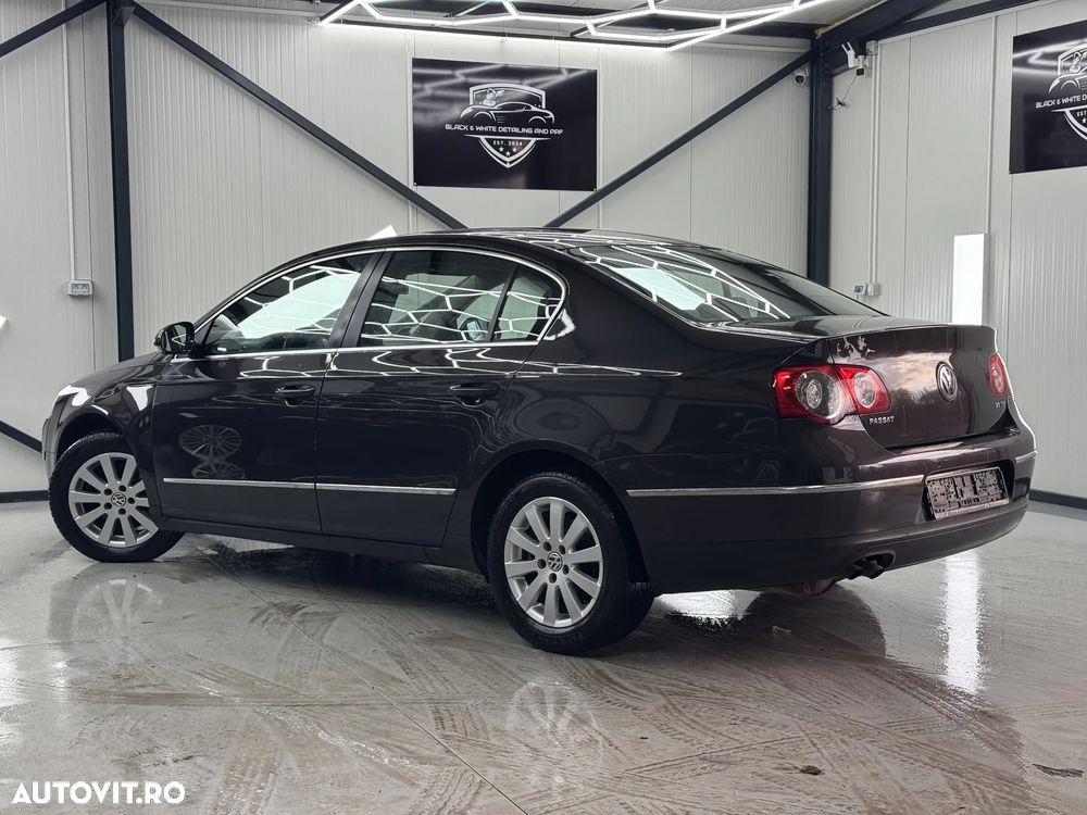 Volkswagen Passat 2.0 TDI DPF DSG Comfortline - 14
