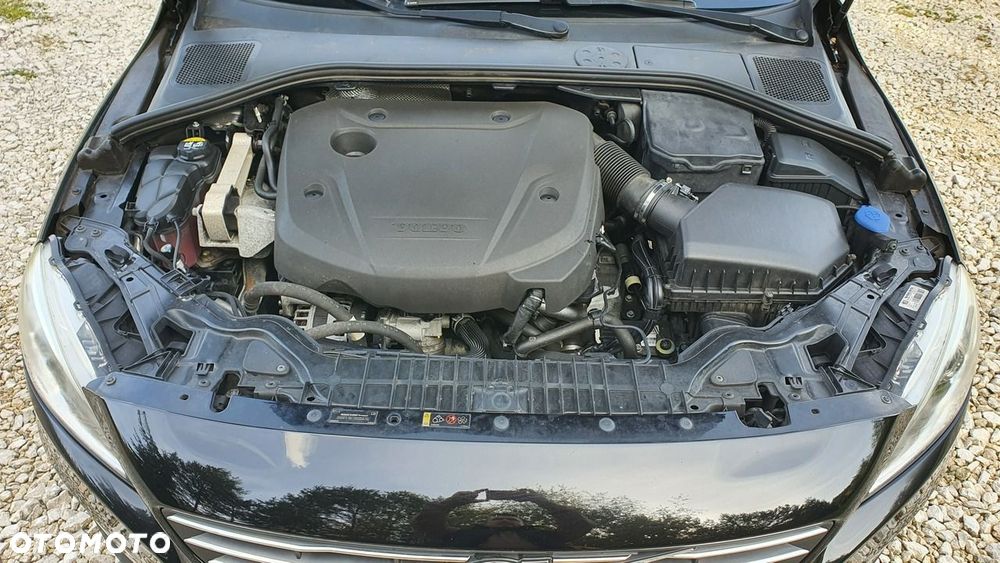 Volvo S60 D3 Geartronic Momentum - 33