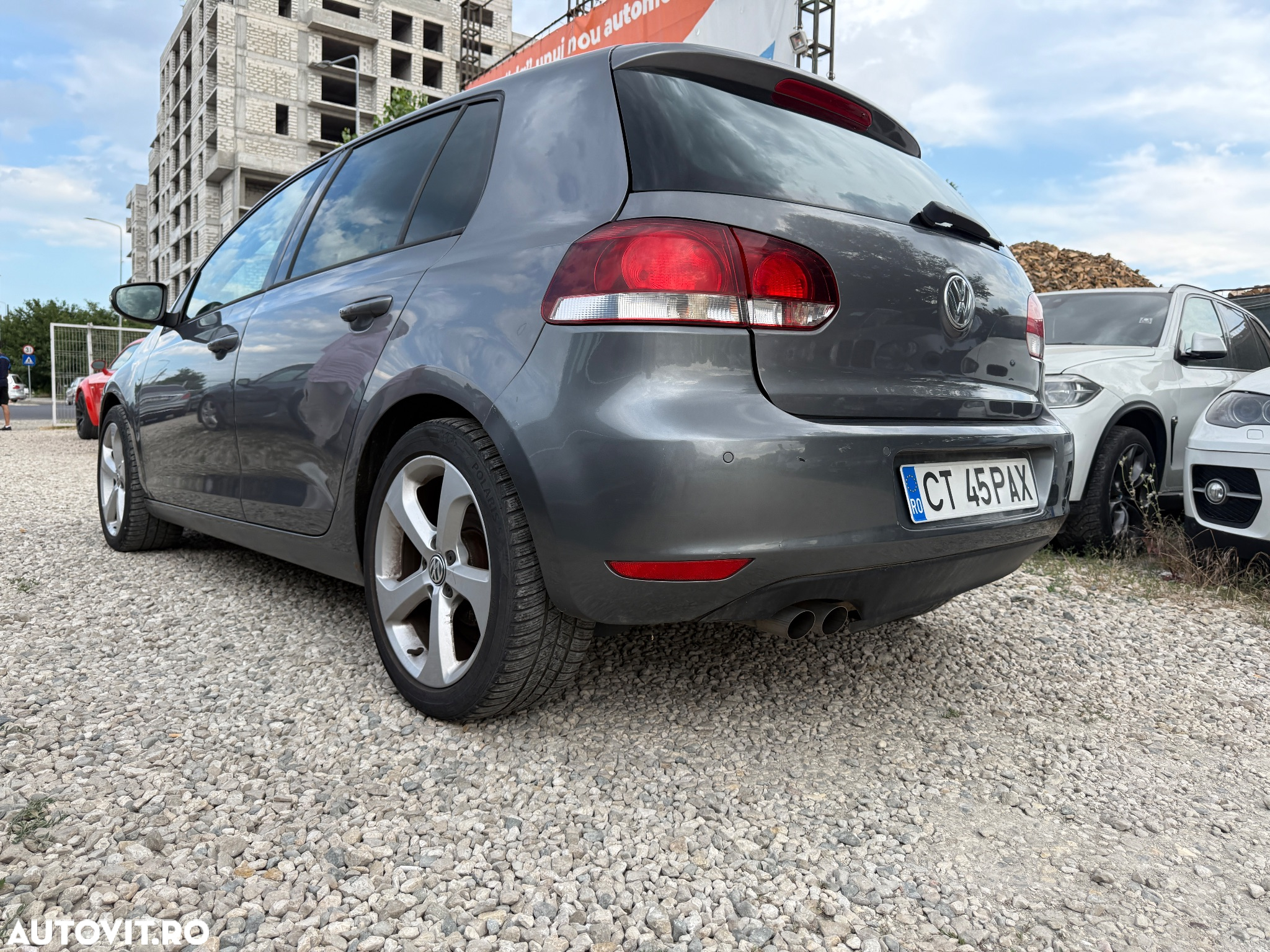 Volkswagen Golf 2.0 TDI DPF Highline - 10
