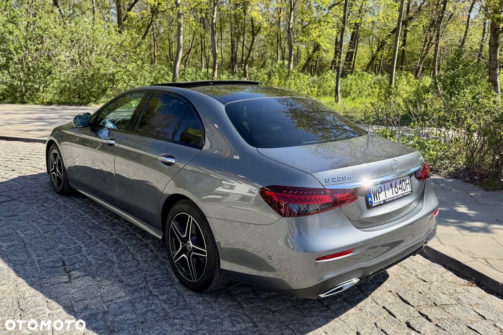 Mercedes-Benz Klasa E 220 d 4-Matic AMG - 4