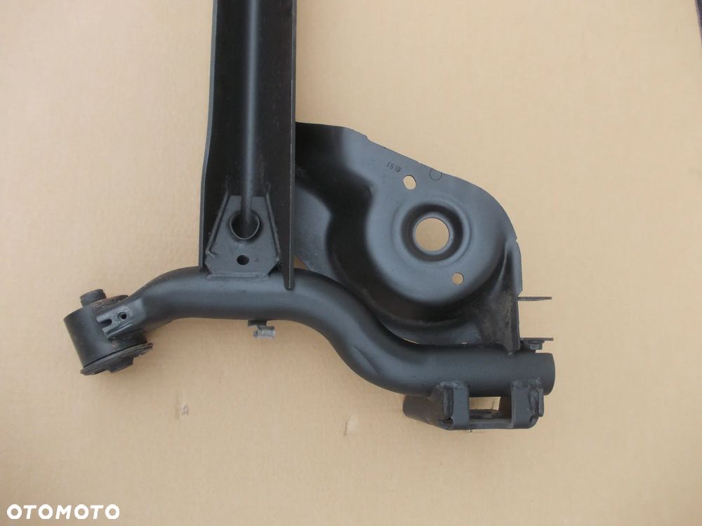 Belka tył oś Toyota Aygo I Peugeot 107 Citroen C1 - 10