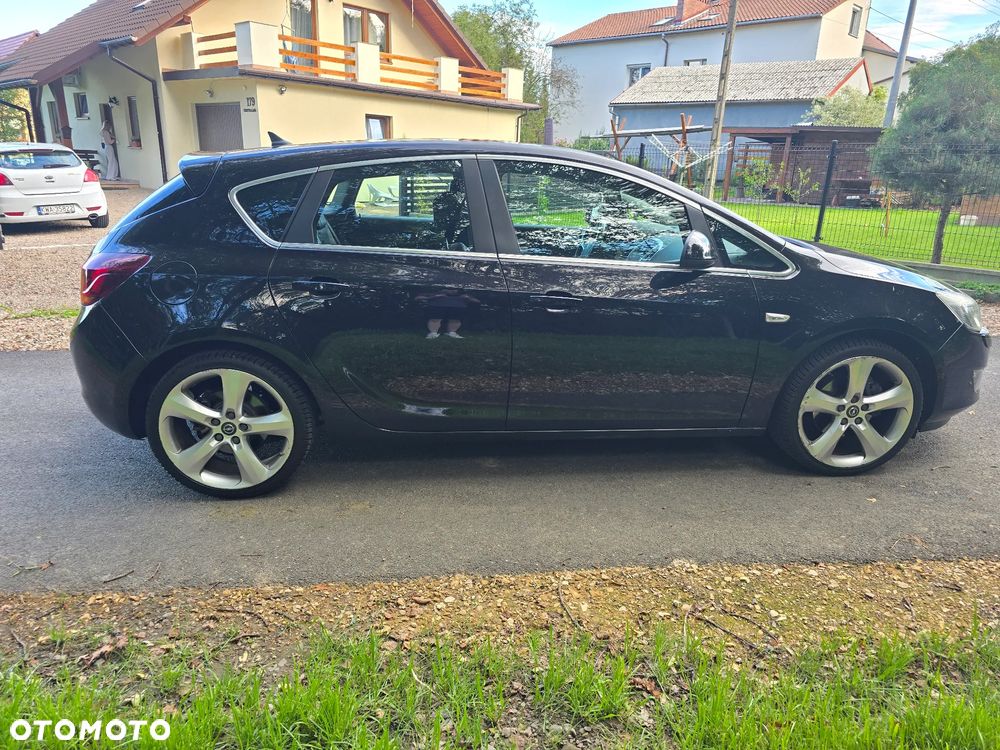 Opel Astra IV 1.6 T Cosmo - 10