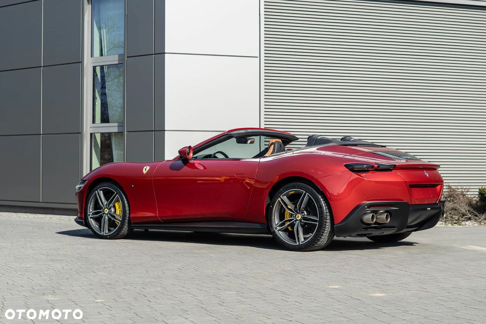 Ferrari Roma Spider - 5