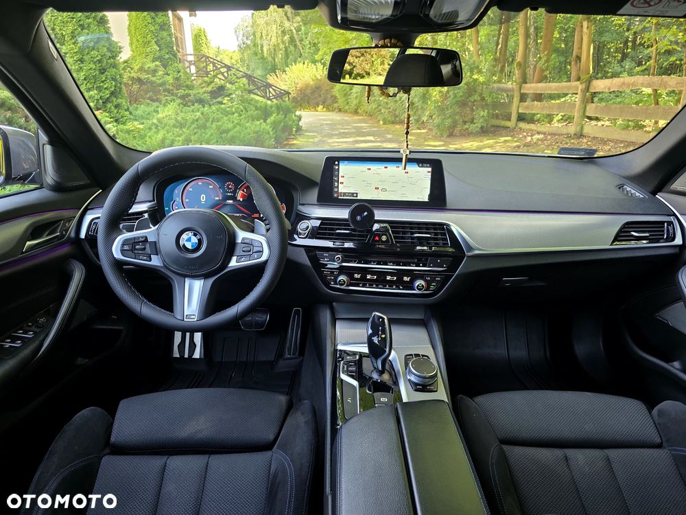 BMW Seria 5 530d M Sport sport - 30