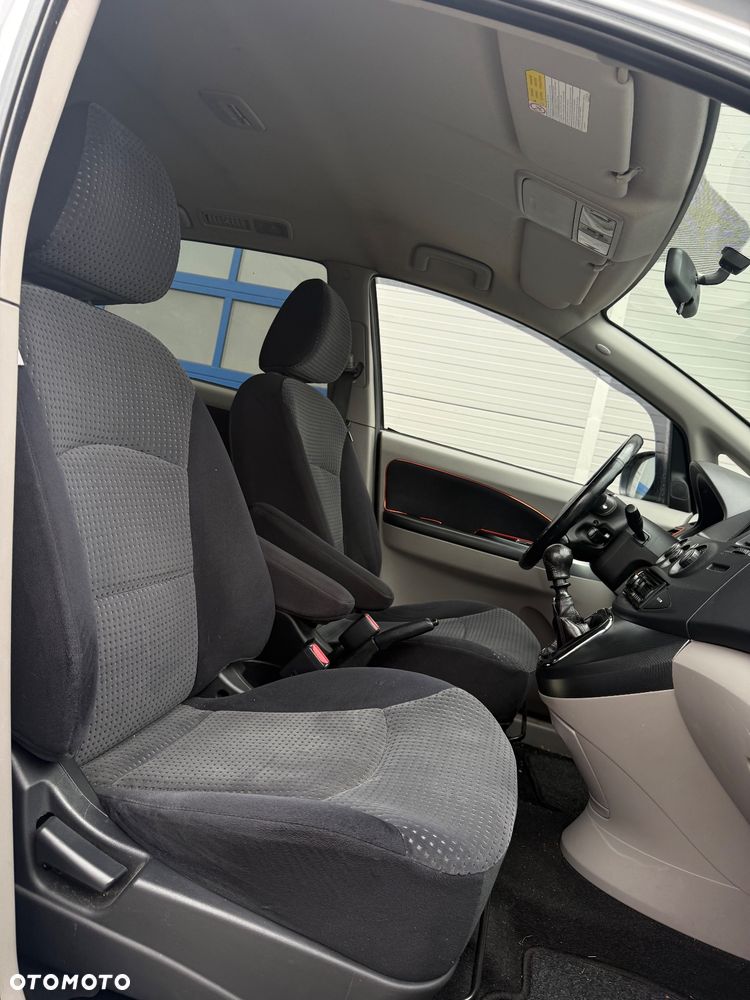 Mitsubishi Grandis 2.0 DI-D 6-Sitzer Intense - 19