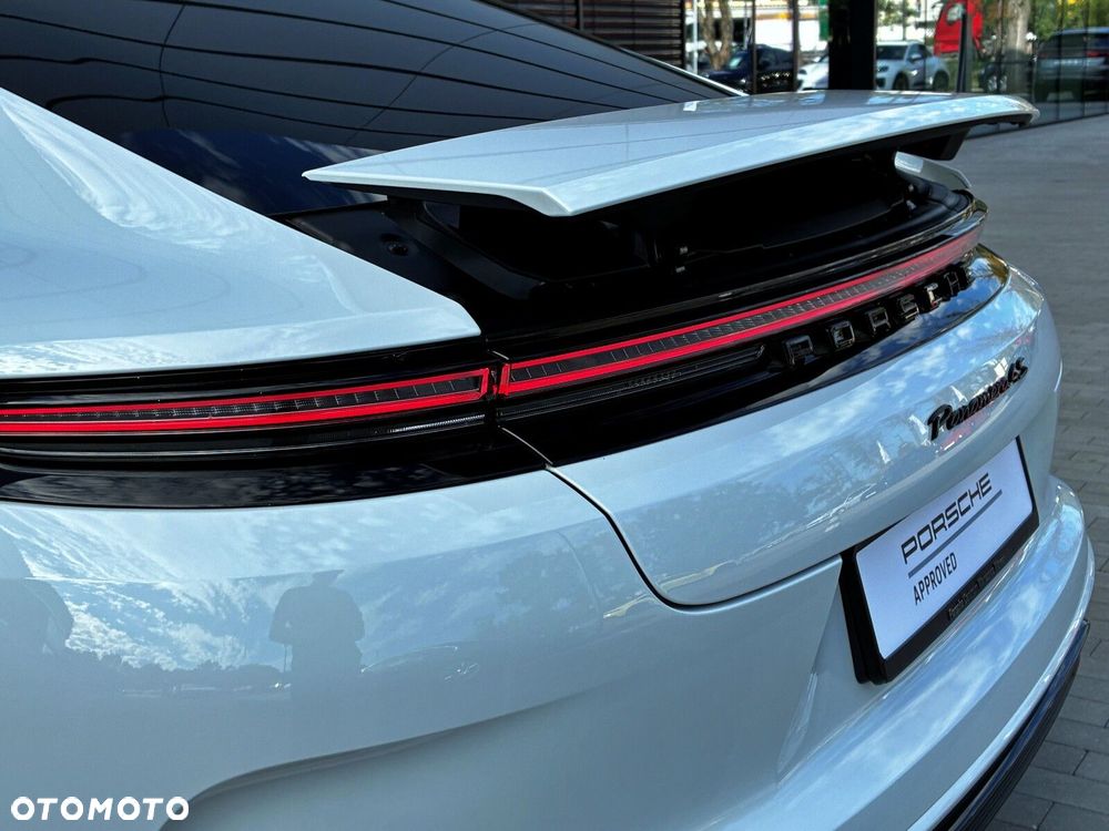 Porsche Panamera - 17
