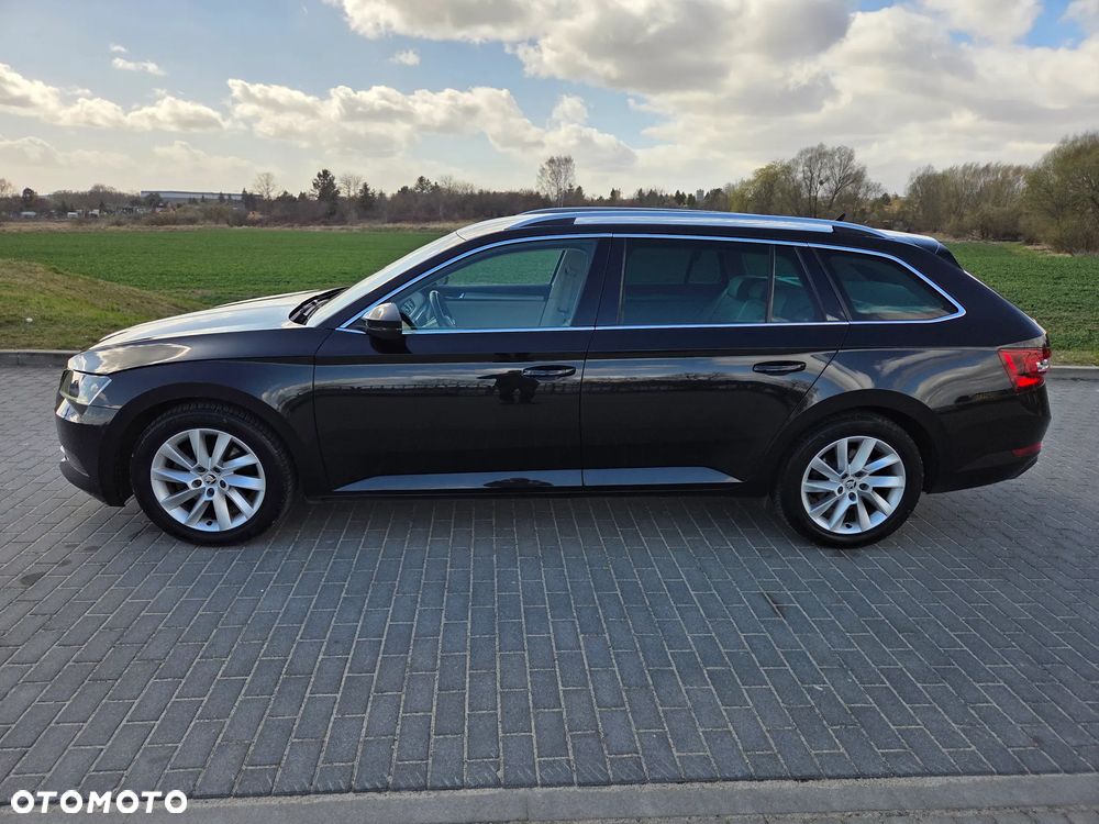Skoda Superb 2.0 TDI 4x4 Style DSG - 6
